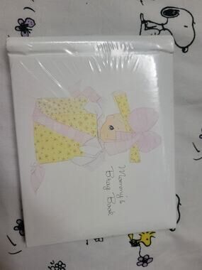 Sealed Precious Moments Vintage Mommys Brag Book Photo Album